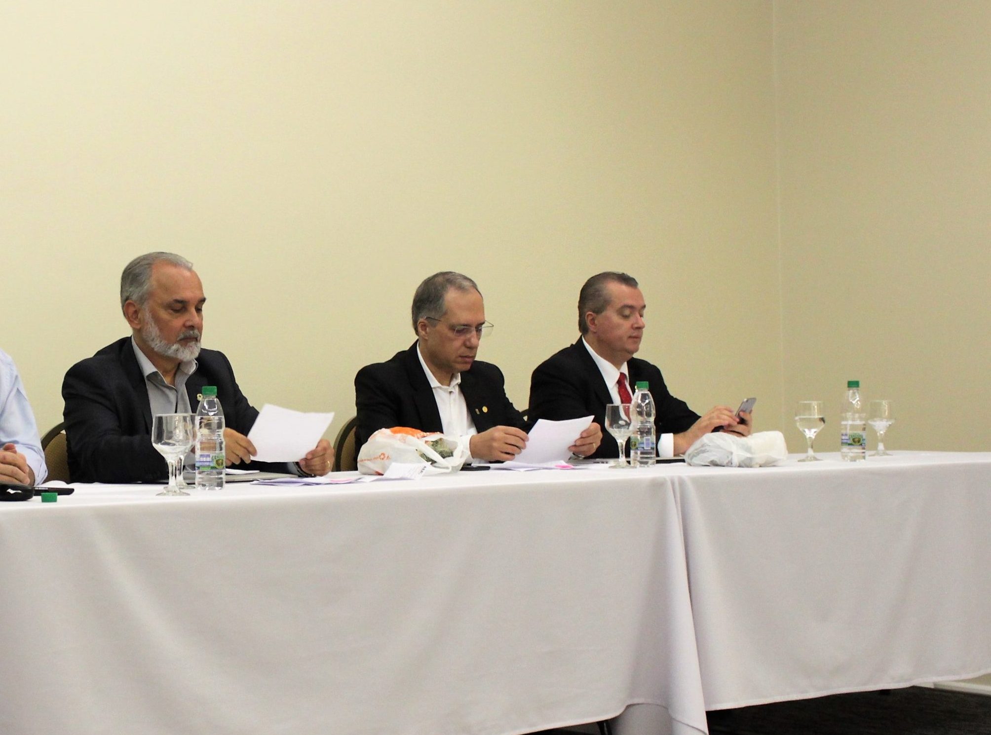 Reunião com diretores eleitos reforça a urgência de união em defesa da Funcef