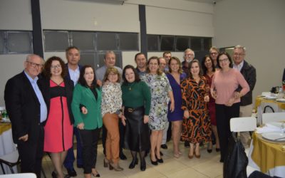 Associados da região de Londrina se encontram em jantar dançante